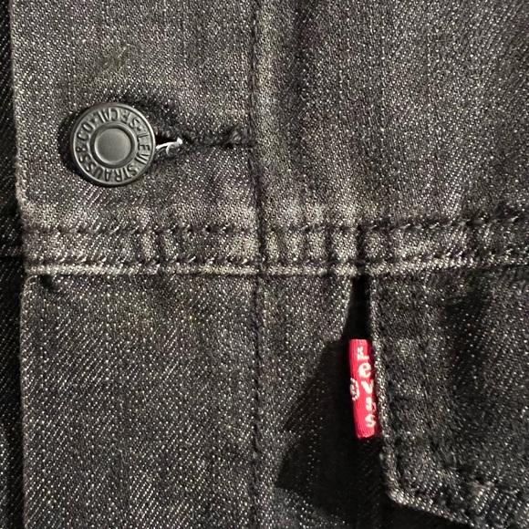 Levi’s Men’s Black Denim Trucker Jacket - Picture 2 of 8